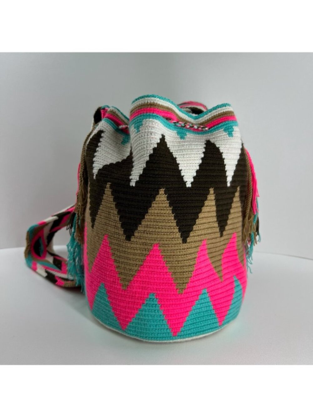 Wayuu Mochila Handwoven Bag Colombian Boho Crossbody Tassel Geometric Multicolor - Picture 2 of 12